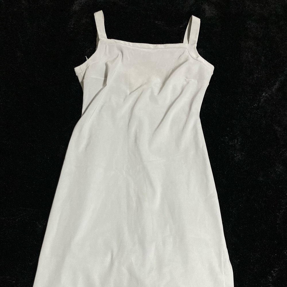 Simple meeting dress